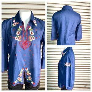 Vintage colorful embroidered top European size 36